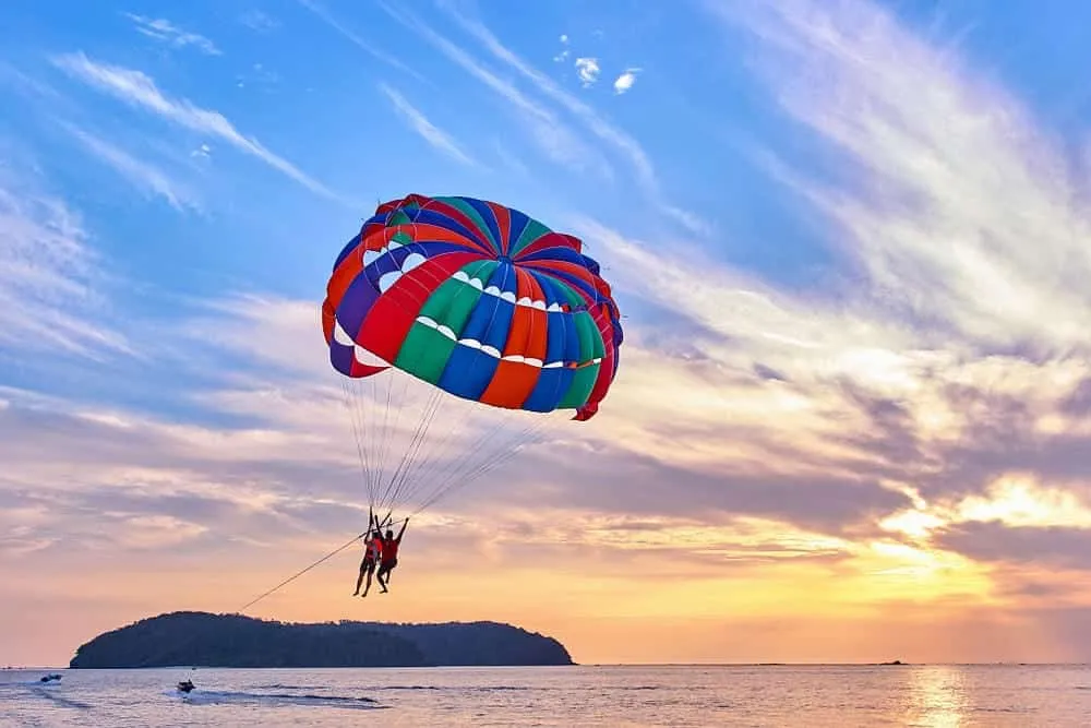 Scuba Diving & Parasailing Combo in Goa